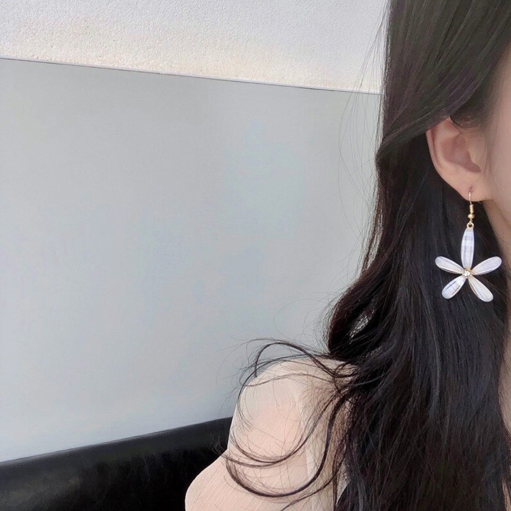 Any 2/$20! Ivory & Crystal Flower Earrings - Picture 9 of 12